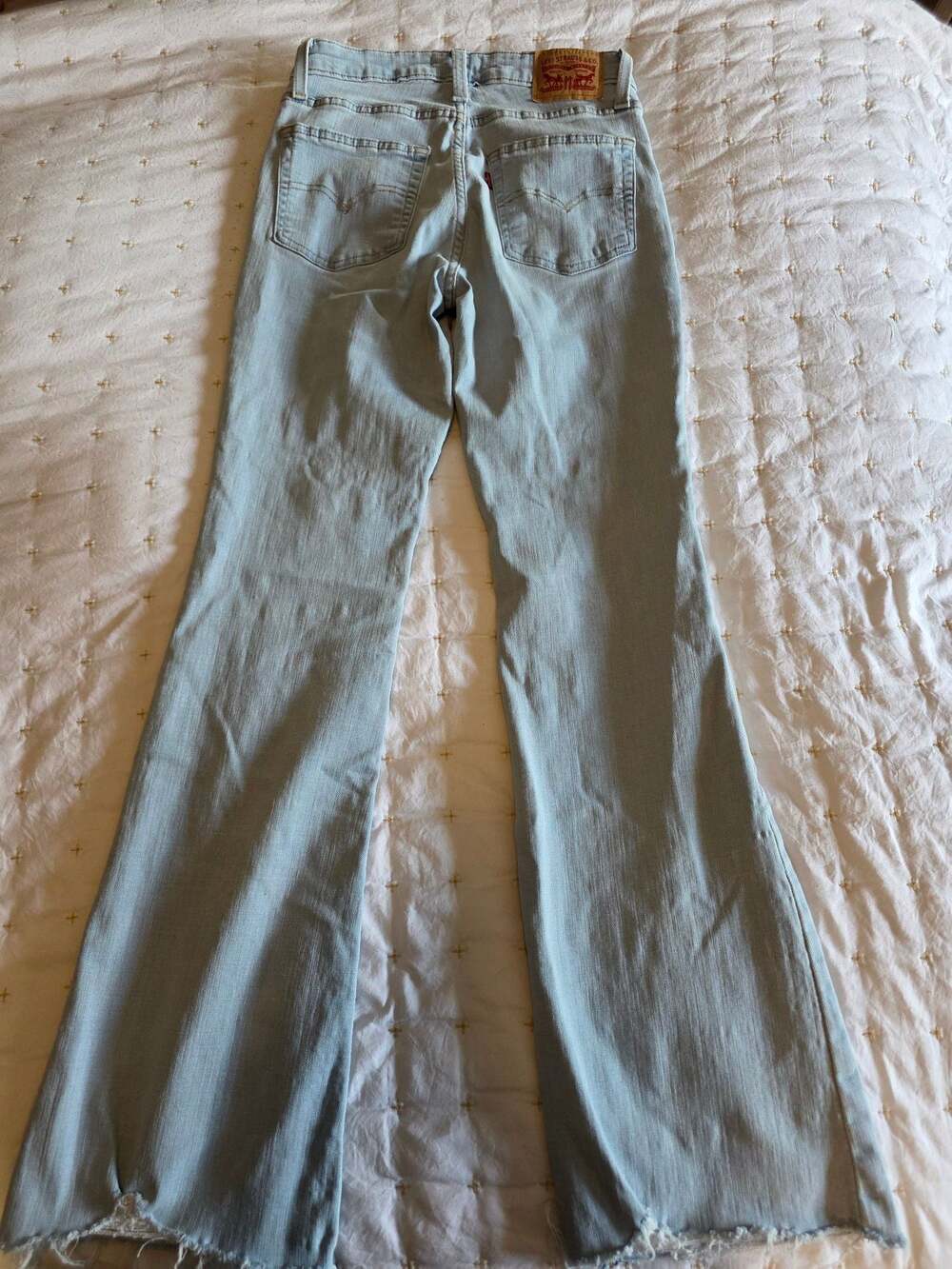 Levi's 726 High-Rise Flare Jeans in Light Wash - Picture 6 of 7